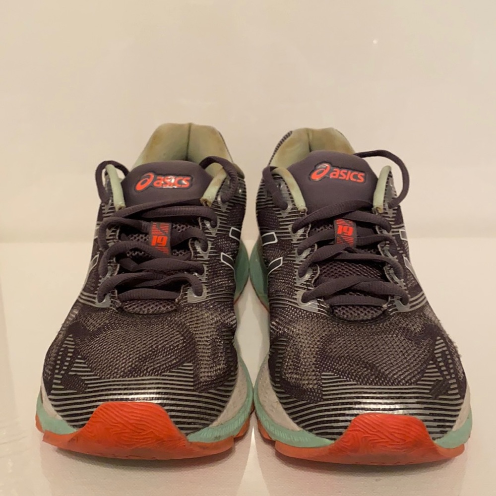 ASICS Grey & Coral Gel-Nimbus 19 - Size US 8.5